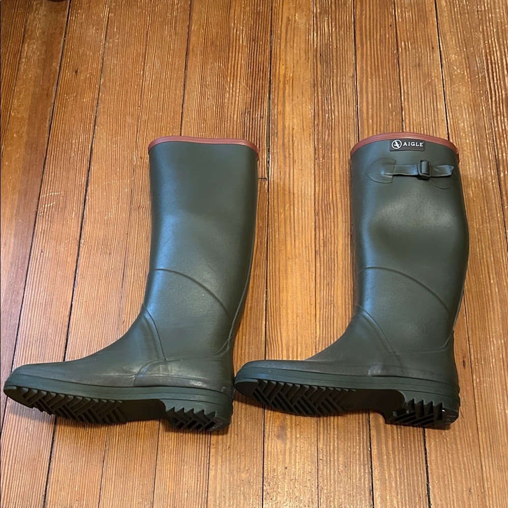 Aigle Olive Green Rain Boots with Brown Trim